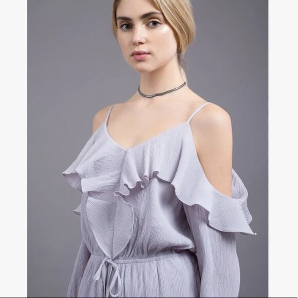 NWT JOA ruffle cold shoulder romper - Picture 2 of 9